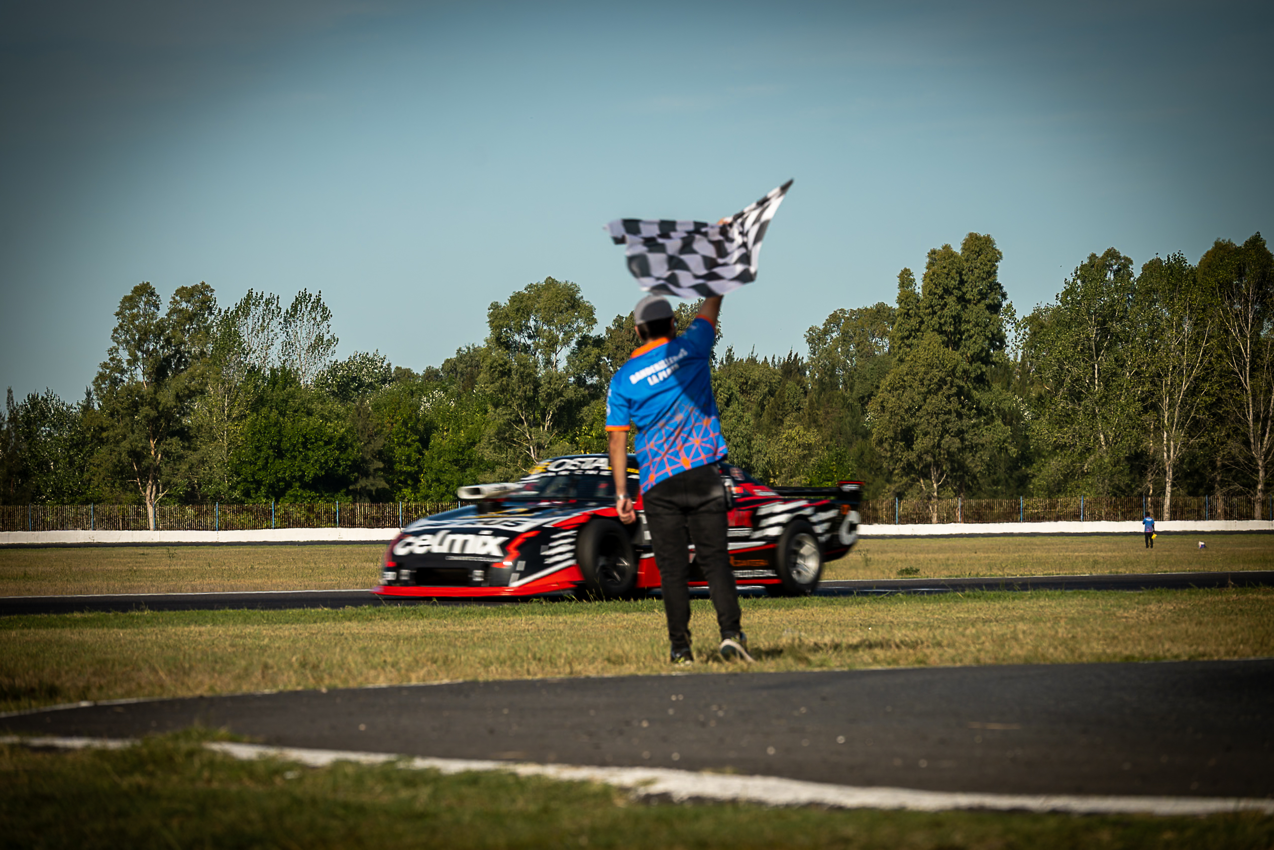 NEWING MANTIENE SUS INTENCIONES