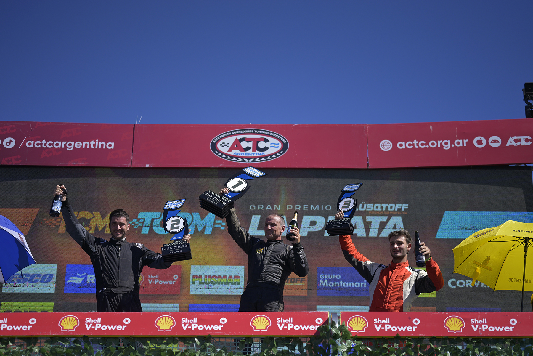 TONLORENZI EN UN DUELO DE CAMPEONES